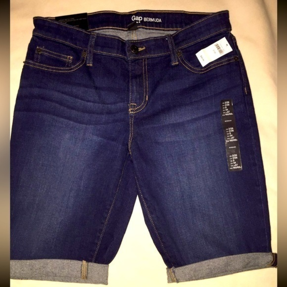 NWT Gap Bermuda Shorts